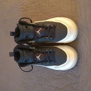Micheal Jordan boys 3T shoes